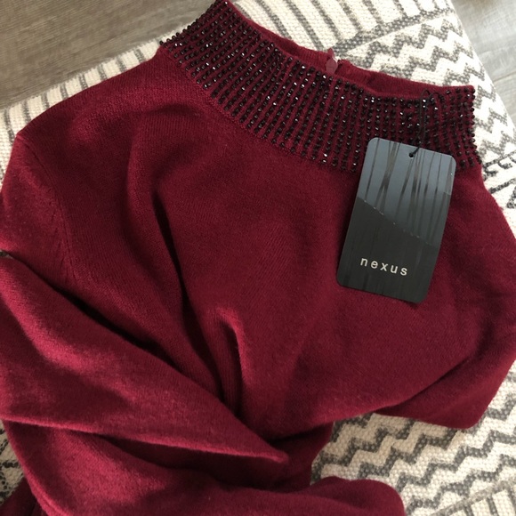 🧣NWOT Maroon beaded neck line wool sweater - Picture 2 of 2